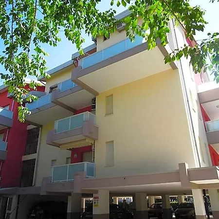 Flat 100 M From The With Sunny Balcony Bibione