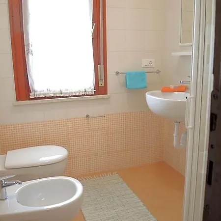 Flat 100 M From The With Sunny Balcony 3*