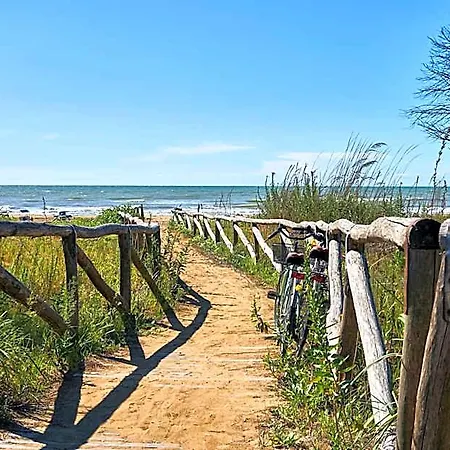 Flat 100 M From The With Sunny Balcony Bibione